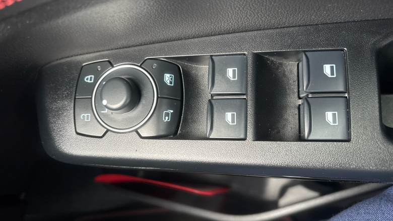 Ford Puma 1.0 EcoBoost Hybrid mHEV ST-Line X 5dr Petrol Hatchback